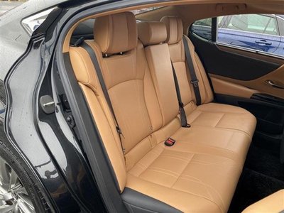 2023 Lexus ES photo 15