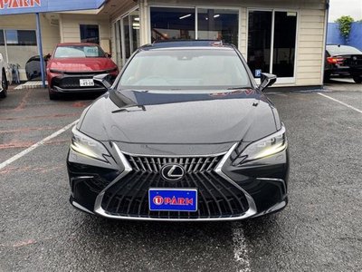 2023 Lexus ES photo 5