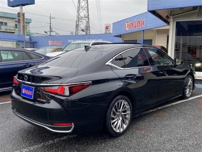 2023 Lexus ES photo 9