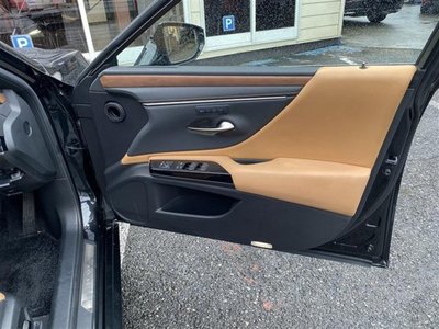2023 Lexus ES thumbnail 50