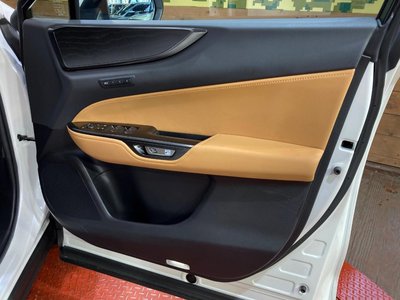 2023 Lexus NX thumbnail 41