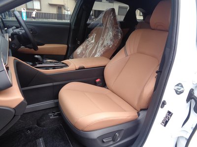 2025 Toyota CROWN SPORT photo 16