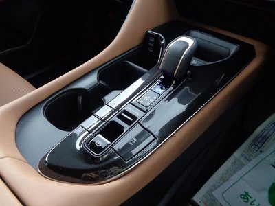 2025 Toyota CROWN SPORT thumbnail 28