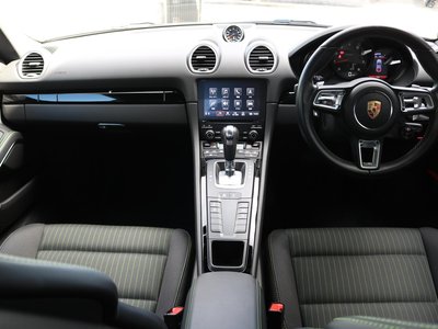 صورة مصغرة 8 لـ 2020 Porsche 718