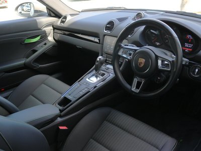 صورة مصغرة 2 لـ 2020 Porsche 718