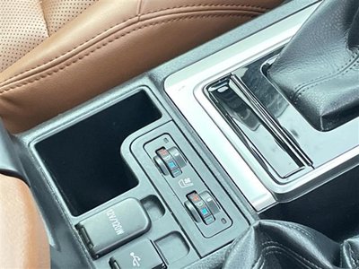 2022 Toyota LAND CRUISER PRADO photo 13