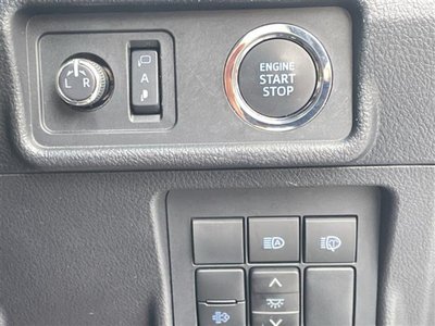 2022 Toyota LAND CRUISER PRADO photo 12