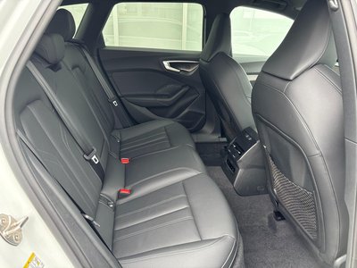 صورة 60 لـ 2025 AUDI A5 AVANT