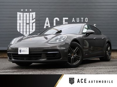 2019 Porsche PANAMERA photo 1
