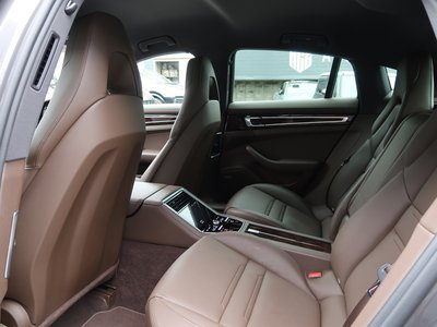 2019 Porsche PANAMERA photo 15