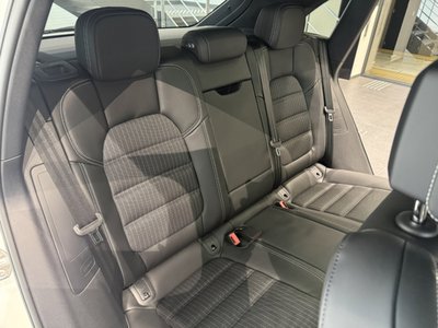 2024 Porsche MACAN photo 6