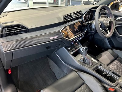 صورة 12 لـ 2025 AUDI RS Q3