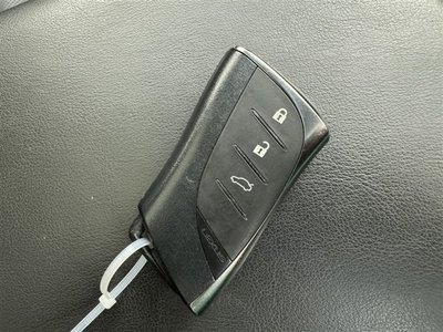 2023 Lexus ES thumbnail 27