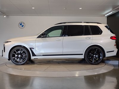 2023 BMW X7 — фото 6