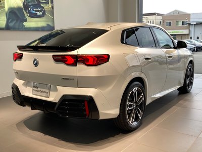 2025 BMW IX2 photo 7