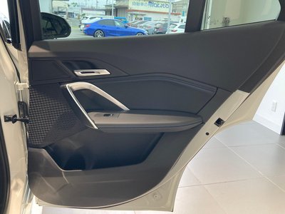 2025 BMW IX2 thumbnail 51
