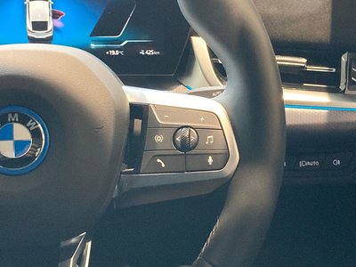 2025 BMW IX2 thumbnail 30