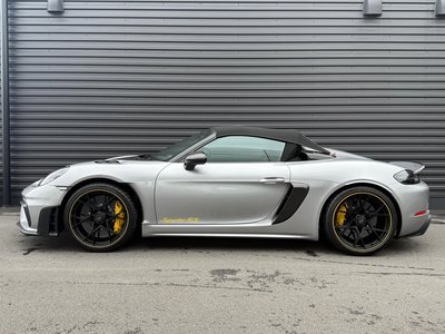 2024 Porsche 718 SPYDER photo 10