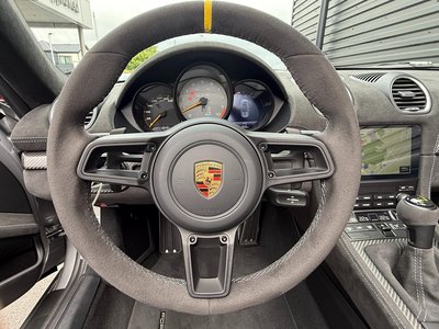 2024 Porsche 718 SPYDER thumbnail 19