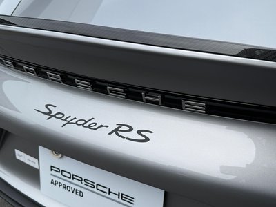 2024 Porsche 718 SPYDER thumbnail 32