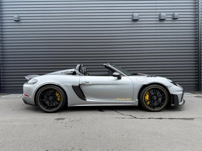 2024 Porsche 718 SPYDER photo 14