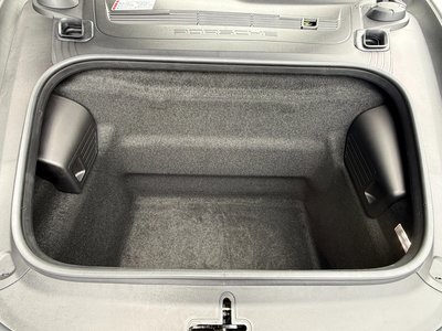 2024 Porsche 718 SPYDER thumbnail 35