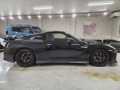 صورة 15 لـ 2018 Nissan GT-R