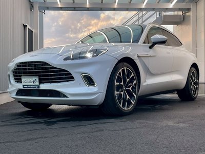 2024 Aston Martin DBX photo 9