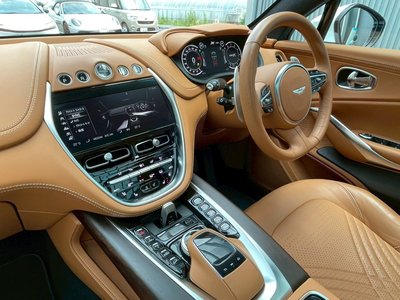 2024 Aston Martin DBX — миниатюра 73