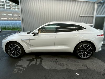 2024 Aston Martin DBX photo 11