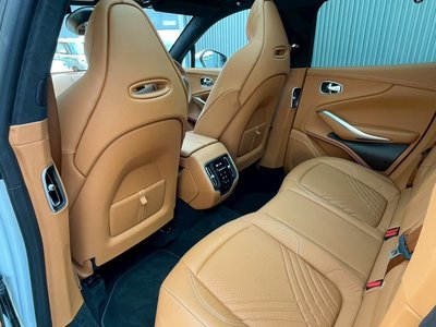 2024 Aston Martin DBX — миниатюра 60