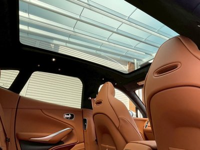 2024 Aston Martin DBX — миниатюра 59
