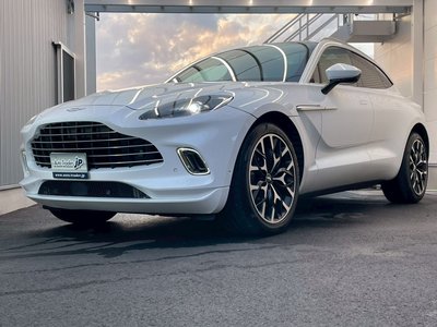 2024 Aston Martin DBX photo 7
