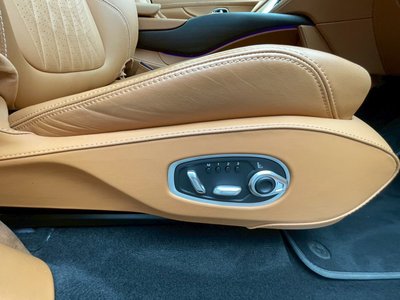 2024 Aston Martin DBX — миниатюра 41