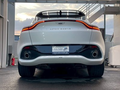 2024 Aston Martin DBX — миниатюра 17