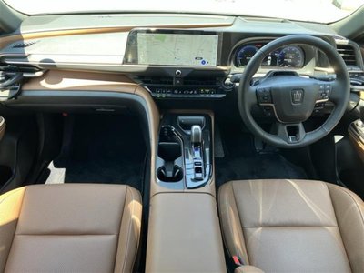 صورة 3 لـ 2025 Toyota CROWN ESTATE