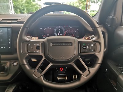 2025 LAND Rover DEFENDER thumbnail 35