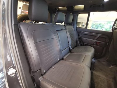 2025 LAND Rover DEFENDER thumbnail 38