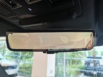 2025 LAND Rover DEFENDER thumbnail 18