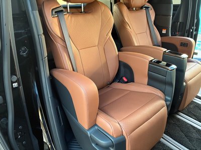 صورة 42 لـ 2025 Toyota VELLFIRE