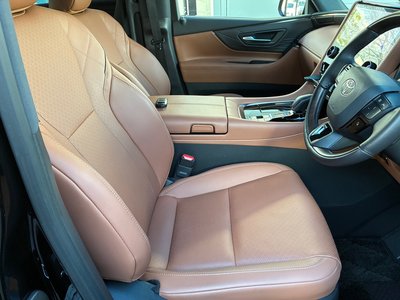 صورة 16 لـ 2025 Toyota VELLFIRE