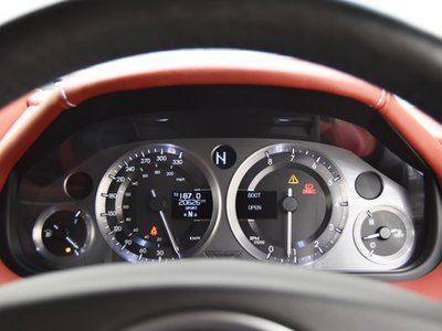 صورة 25 لـ 2009 Aston Martin V8 VANTAGE ROADSTER