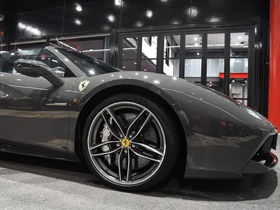 صورة 10 لـ 2017 Ferrari 488 SPIDER