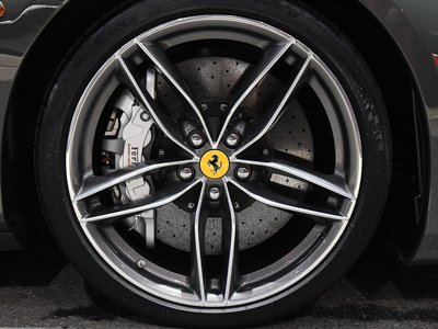 صورة 12 لـ 2017 Ferrari 488 SPIDER