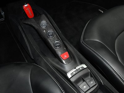 2017 Ferrari 488 SPIDER — миниатюра 29