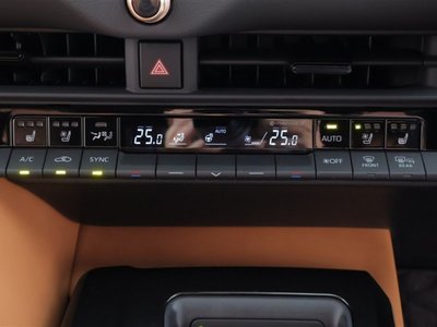 2025 Toyota CROWN SPORT photo 10