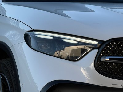 2025 Mercedes-BENZ GLC photo 8