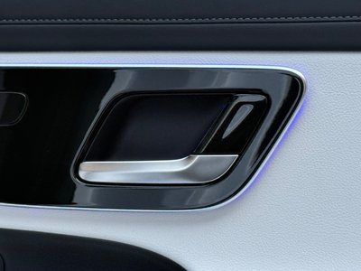 2025 Mercedes-BENZ GLC thumbnail 34