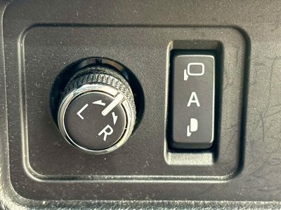 صورة مصغرة 107 لـ 2022 Toyota LAND CRUISER PRADO