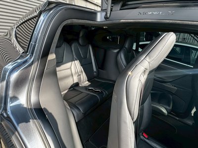 2017 Tesla MODEL X — миниатюра 22